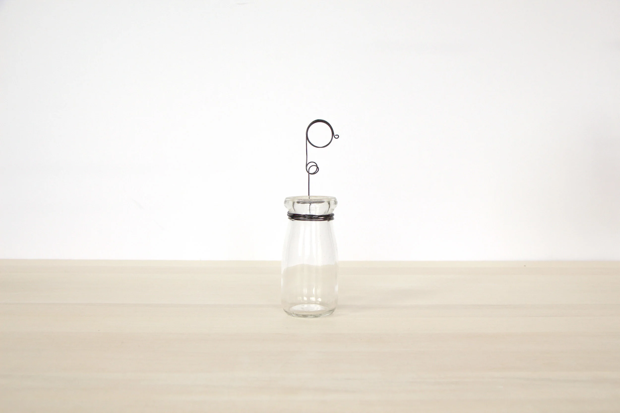 Bud Vase Card Holder from Live Oak Boutique. www.liveoakboutique.com