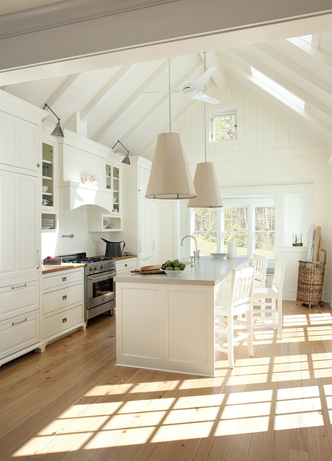 White kitchen