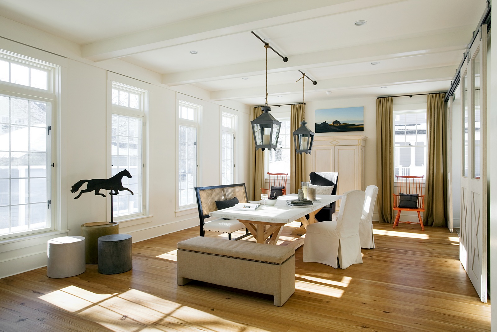 Dining room with optimal daylight