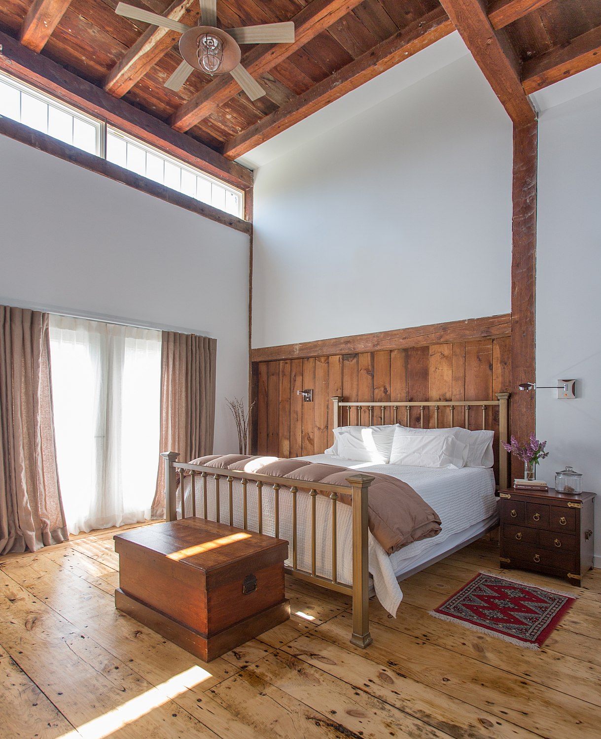 Master suite high ceilings