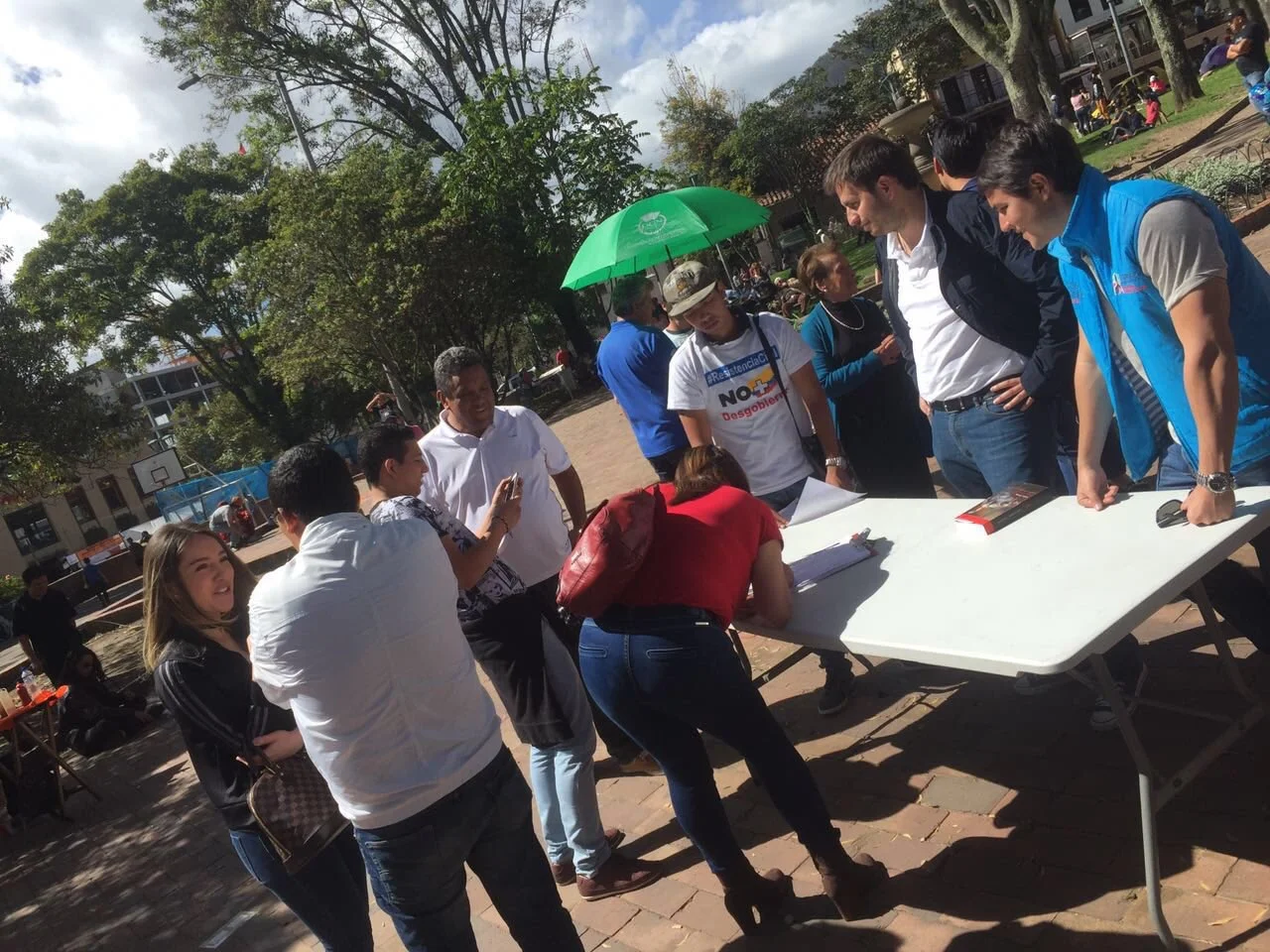 Cada día más colombianos se unen a la #ResistenciaCivil