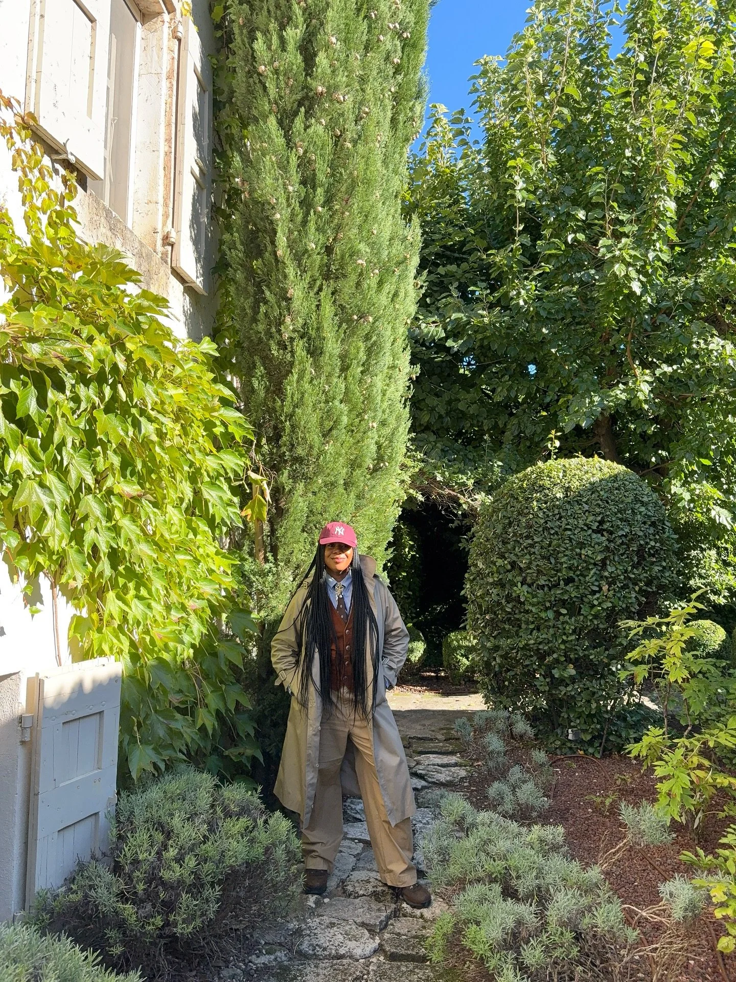 📚Professor P&rsquo;s Fits 4 France: From Week 2✨

1: Fall Prep// You can see so many BYB Style Guide cover inspo 👀 my work style to the max. Menswear with feminine touches.

2: French Flower// If I&rsquo;m obsessed with an accessory, I&rsquo;ll try