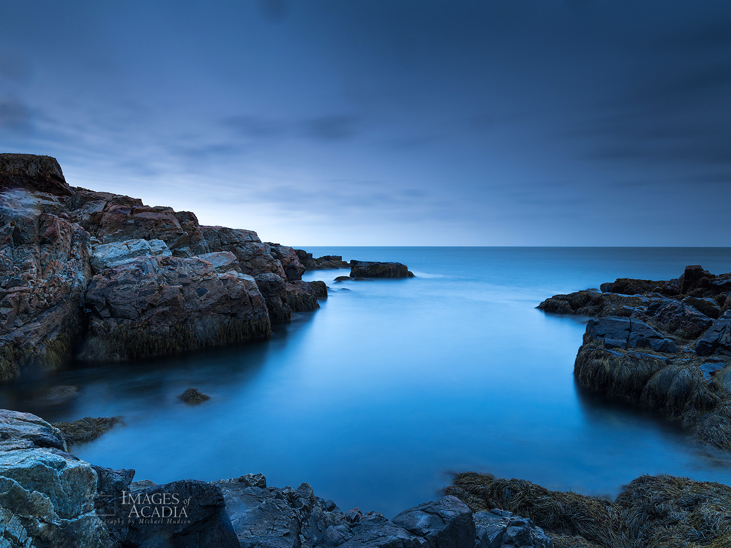  Dawn, Hunters Head on the Atlantic Ocean 