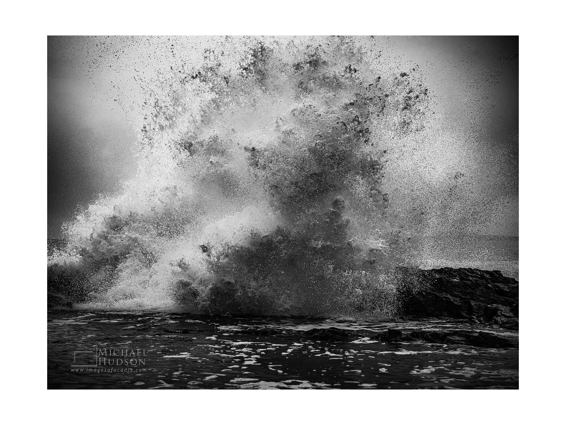 Shattering Wave Wave V, Hunters Head/ Limited Edition Print No. 2S5-2154bw