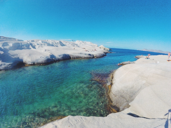 I came to this island only because of this site. Didn't disappointed. I never been in a place like this one. So white, so blue. Clean and pure. 