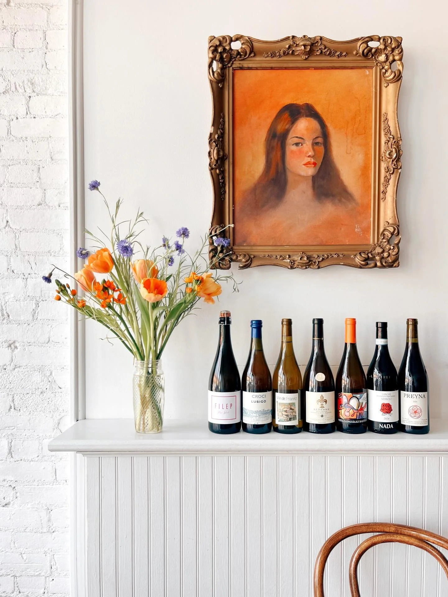 New wines, Springy pasta, fresh blooms, and sun-kissed cheeks 🌞 See you soon!