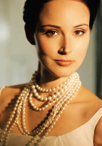 editorial-jewellery-1.jpg
