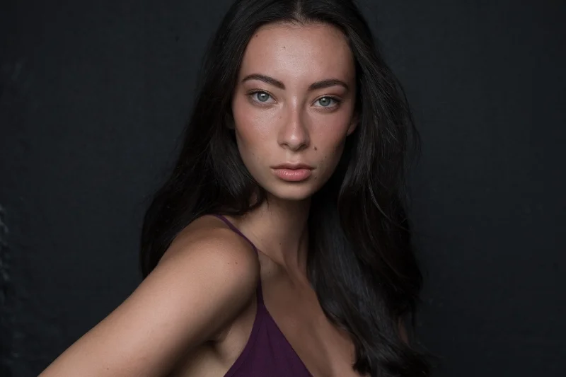 Olivia 0007 retouch sml.jpg