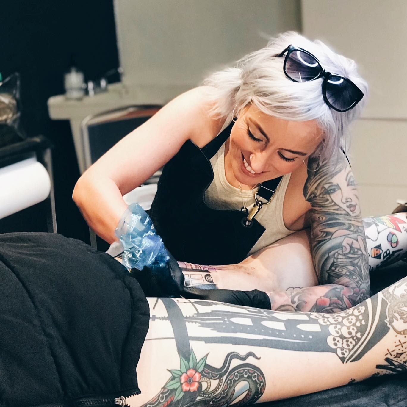 Working on Amber&rsquo;s legs today. I can&rsquo;t freaking believe I get to go make art for cool people and hang out with my friends all day. What a life. Thanks, Amber!