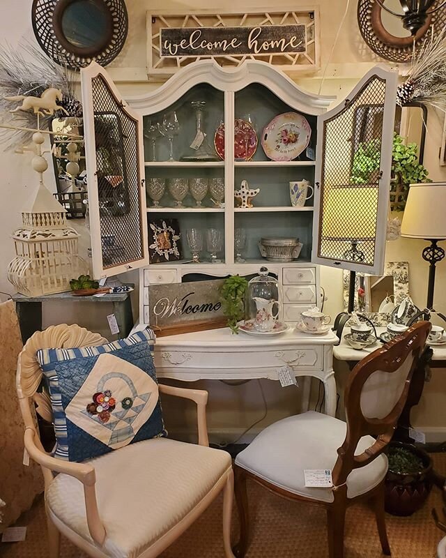 Leesburg &amp; Purcellville Stores Open Today Through Sunday 11 to 5!! #vintagemagnoliallc #vintage #homedecor #shopsmall #shoplocal