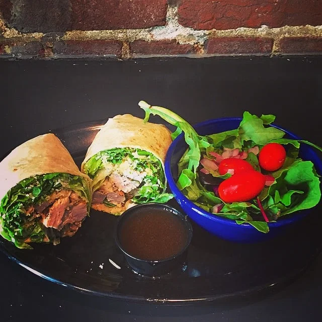 https://www.yelp.com/biz_photos/trinity-irish-pub-charlottesville?select=BeULXuNEVxtQ_qeuWRaLEA&utm_campaign=www_photo_share_popup&utm_medium=copy_link&utm_source=(direct)