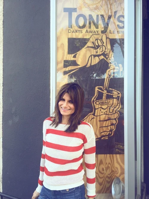 mondays + a bar named tony's darts away