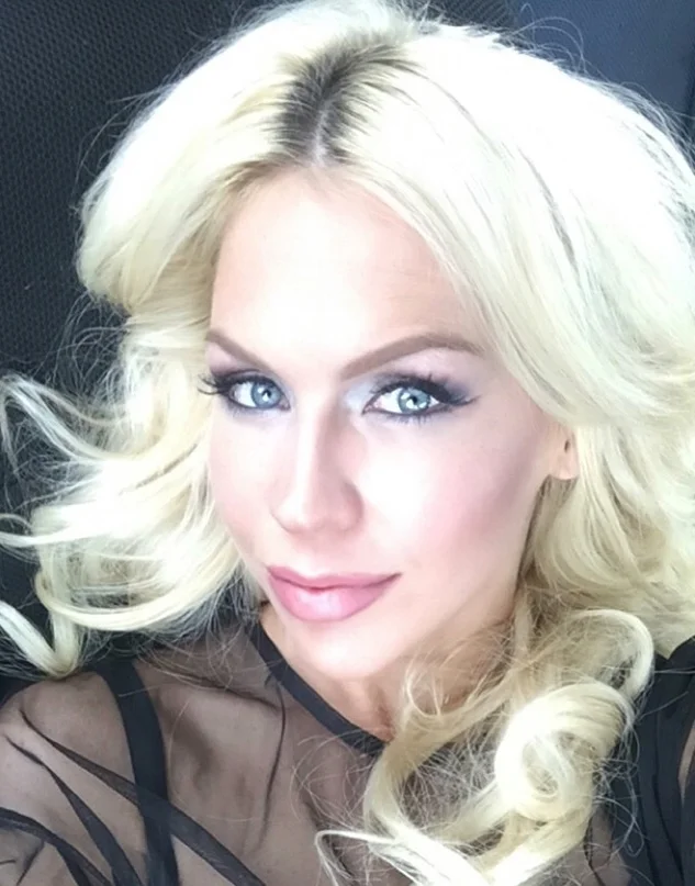 Spring's Beauty Trend for Eyes? Romantic and Powerful Blue's!