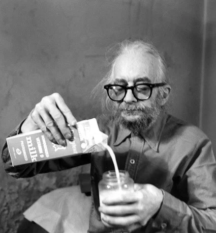 Harry smith with milk.jpg
