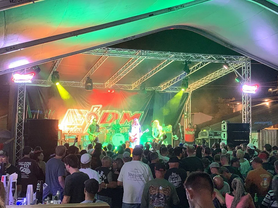 Rocking out to the Eagles of Death Metal (no, they're not a Death Metal band!)