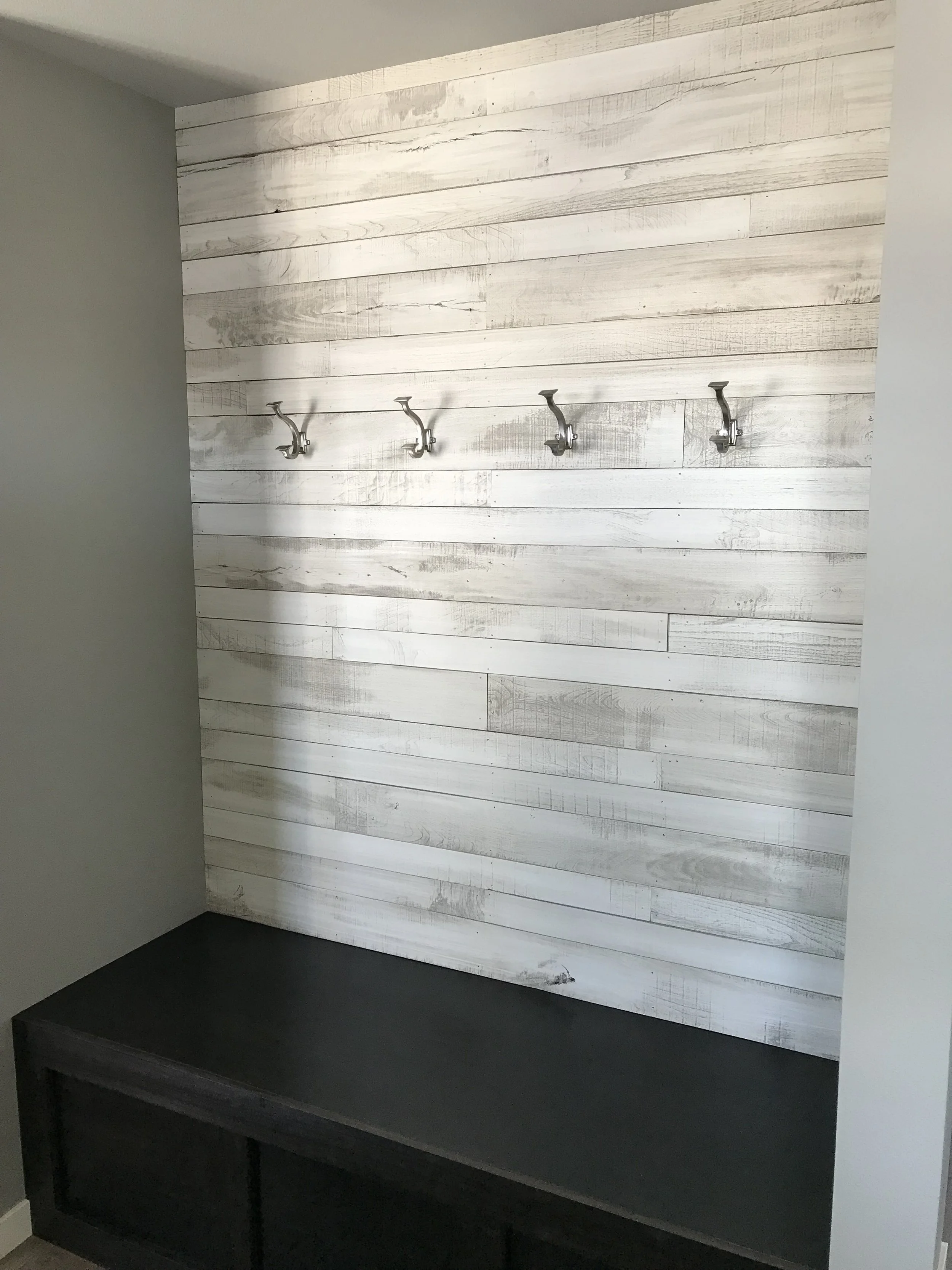 5513 - Front Entry Bench.jpg