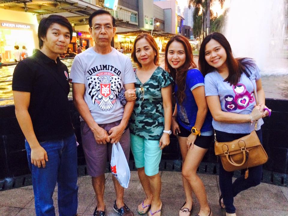 Ate Del and her family in Manila.