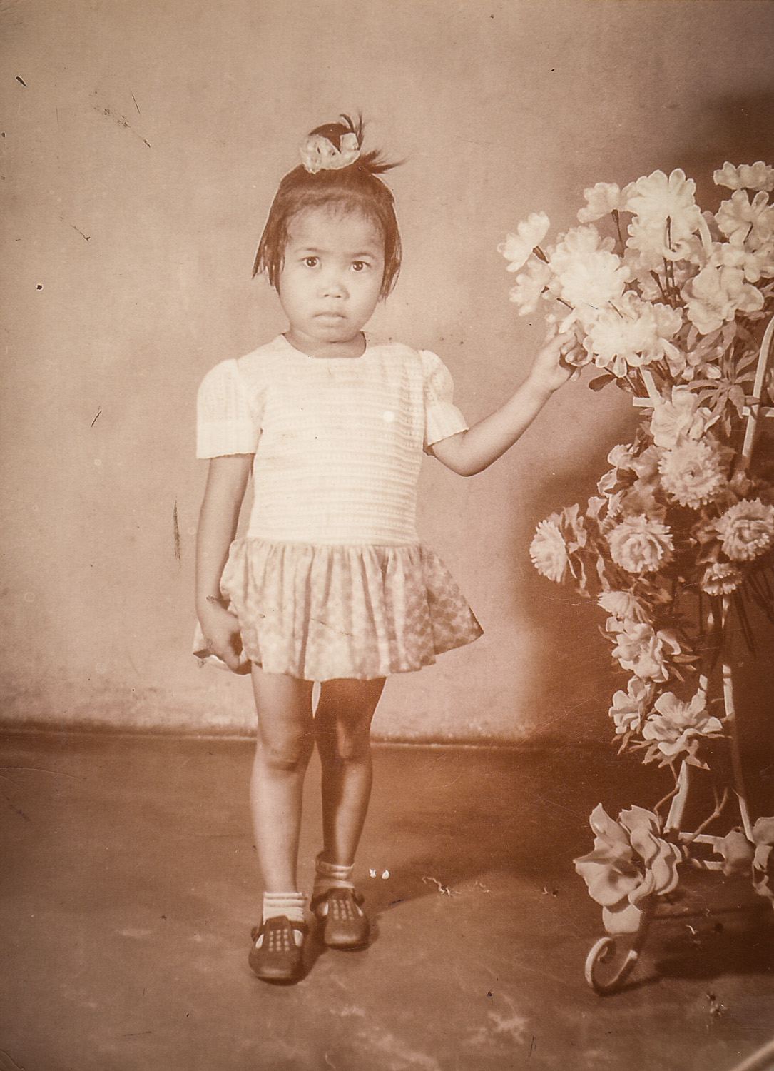 My fourth sister, Ate Felyn. She was probably 4yrs old when this photo was taken.