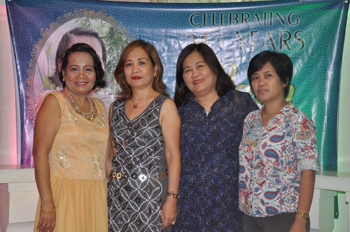 My four sisters, Ate May, Ate Del, Ate Grace and Ate Felyn (from the eldest to the youngest). Photo taken in 2015 on Ate May's 60th birthday celebration.