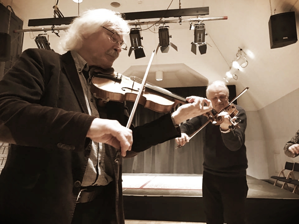 Rykande färska guldspelmän: Leif Göras och Anders Jakobsson. Foto: Lars Moberg
