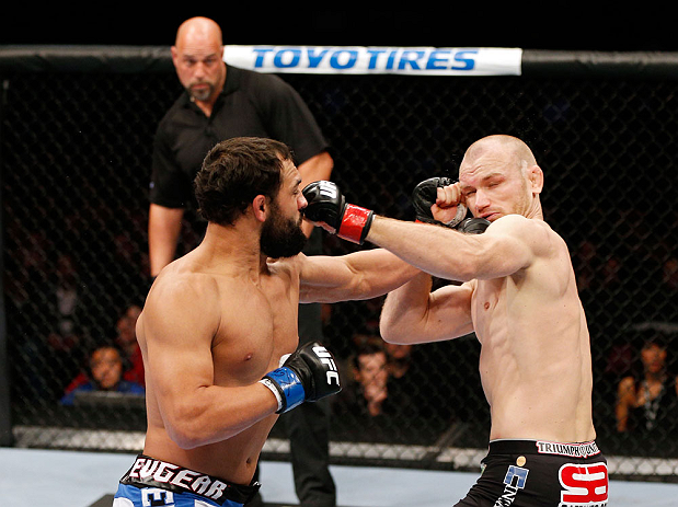UFC 192 Free Fight: Hendricks vs Kampmann