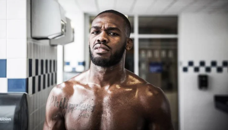 Jon Jones slipper fengsel 