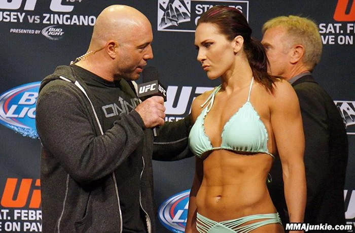 UFC 193 Free Fight: Ronda Rousey vs Cat Zingano