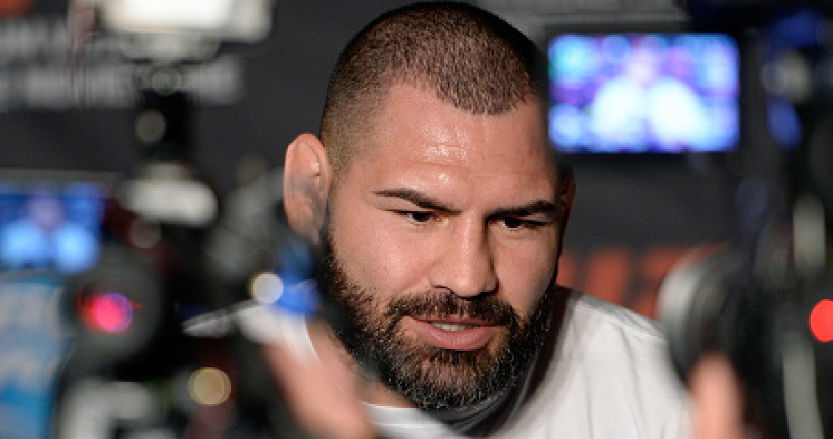 Velasquez skadet, Werdum møter Miocic ved UFC 196. 