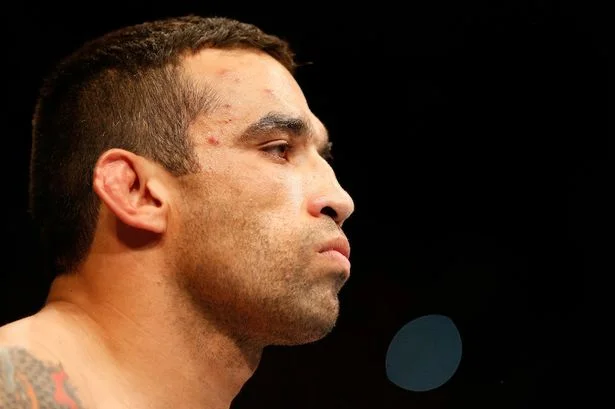 Werdum også skadet, har trekt seg fra UFC 196