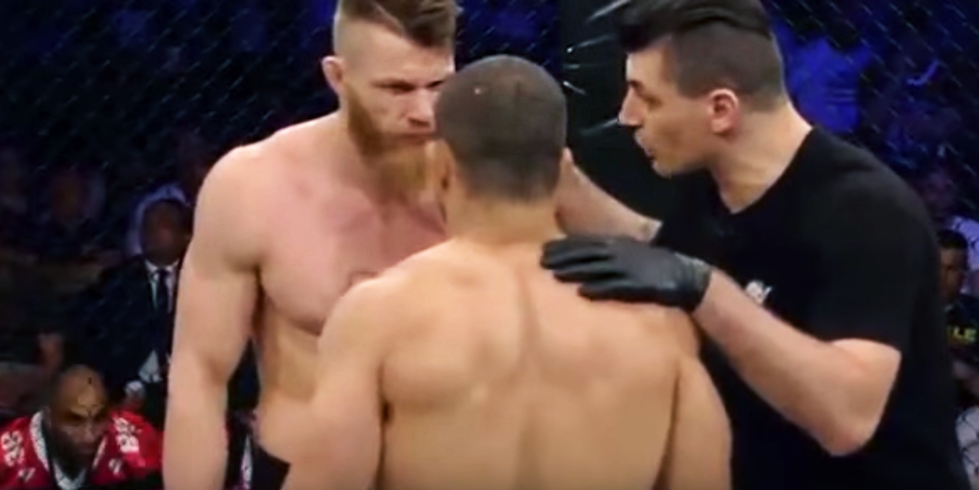 Video: Se hele kampen mellom Meek og Palhares her!