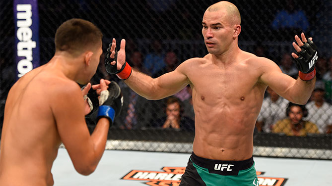 Artem Lobov går sin neste kamp i Polen