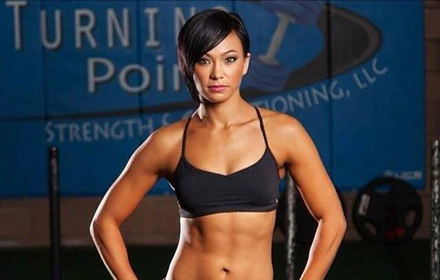 Karate Hottie vs Tiny Tornado booket for UFC 218