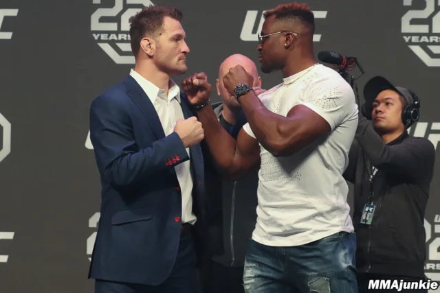 Video: UFC 220 Pressekonferanse