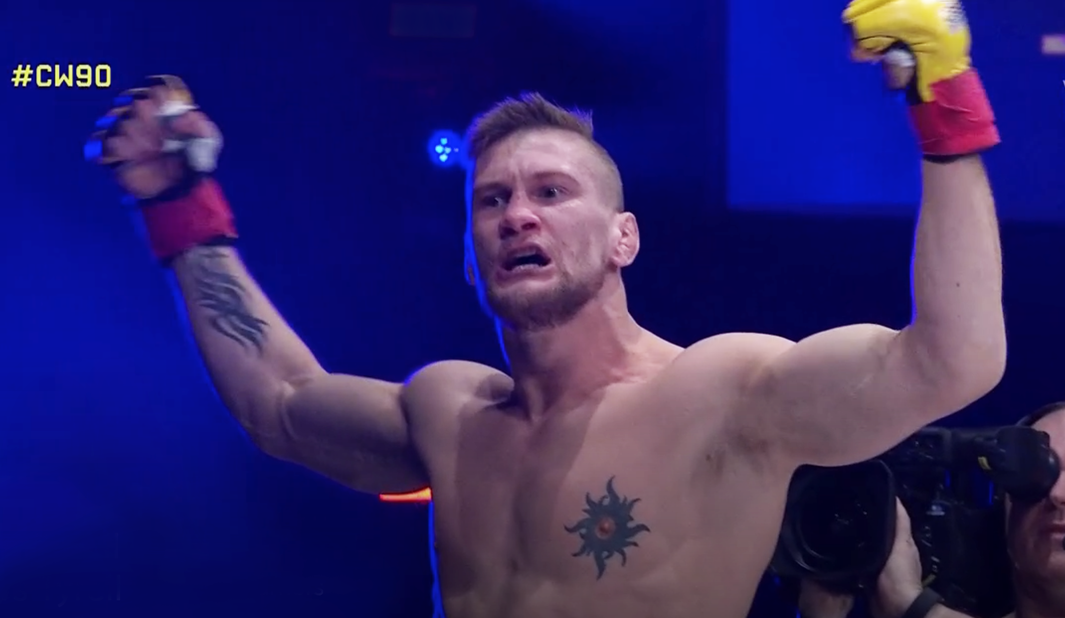 Lynrask knockoutseier for Alexander Jacobsen!