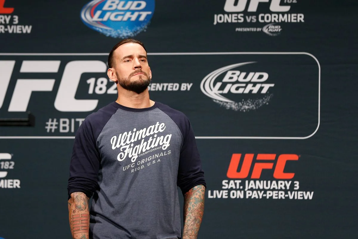 CM Punk hevder comeback til UFC 225