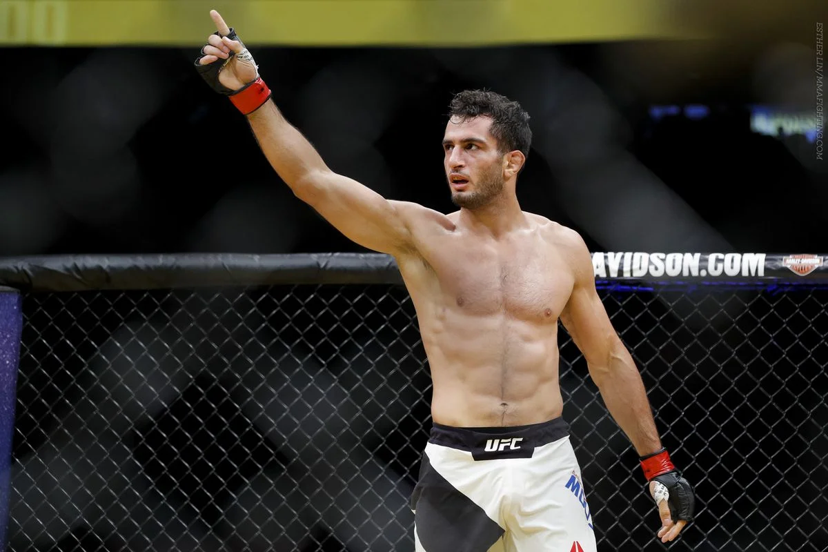 Endelig fikk Mousasi beltet