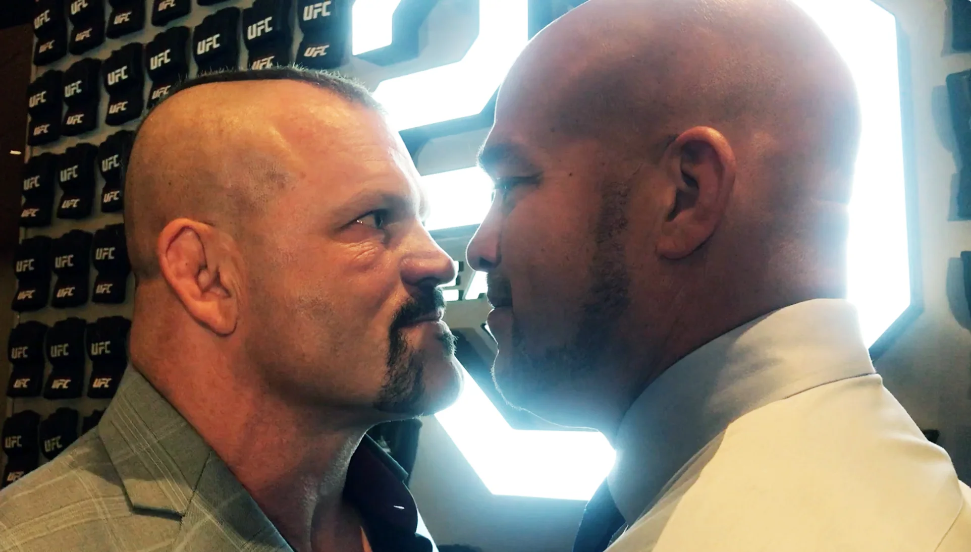 Chuck Liddell møter Tito Ortiz den 24. november
