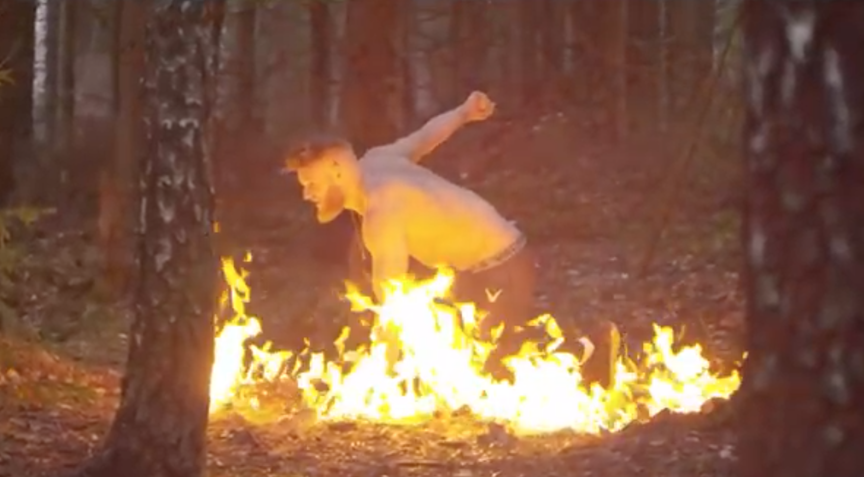 - Vi holdt på å brenne ned hele skogen - Emil Meek stjernen i ny filmserie