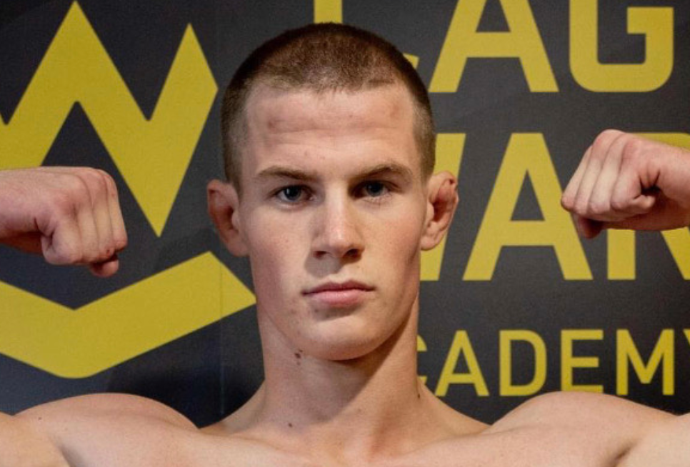 - Drømmen er å komme til UFC en dag.