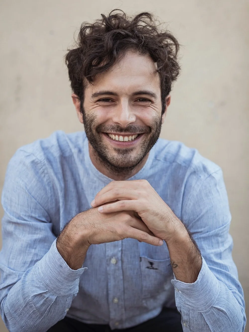 Giulio
@giulioforges 

Chi non l&rsquo;ha visto al cinema ha perso una bella occasione. Bravissimo amico mio 

&ldquo;Franco Battiato. Il lungo viaggio&rdquo;

#battiato #giulioforges #forgesdavanzati #ritratto #actorportrait #cinema