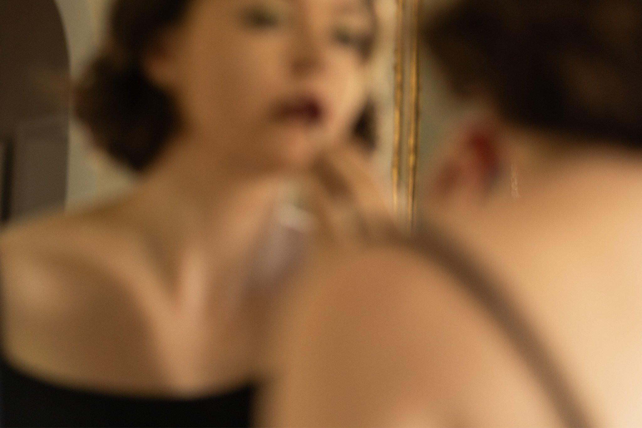 Elena and Riccardo chose Villa Favorita in Marsala, Sicily, for an intimate and unconventional wedding celebration. Young, deeply connected, and true to themselves, they created a day that reflected who they are beyond tradition.

Link in bio for the