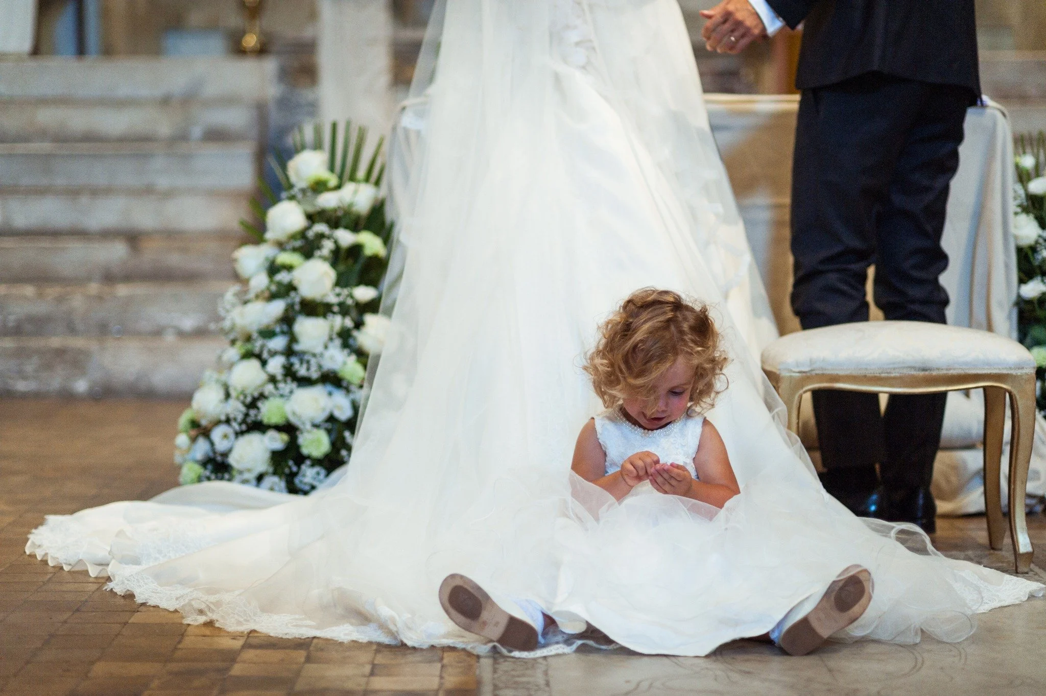 She chose.

#unconventionalwedding #weddingreportage #reportagematrimonio #portrait #naturalapproach #documentaryphotography