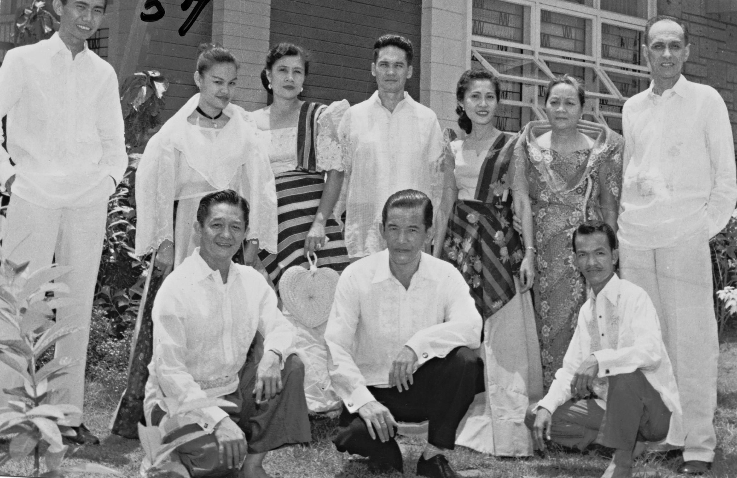 Dr. Paz-Cielo A Belmonte with husband Ramon Belmonte and Lola Kikay during their first international tour in 1957
