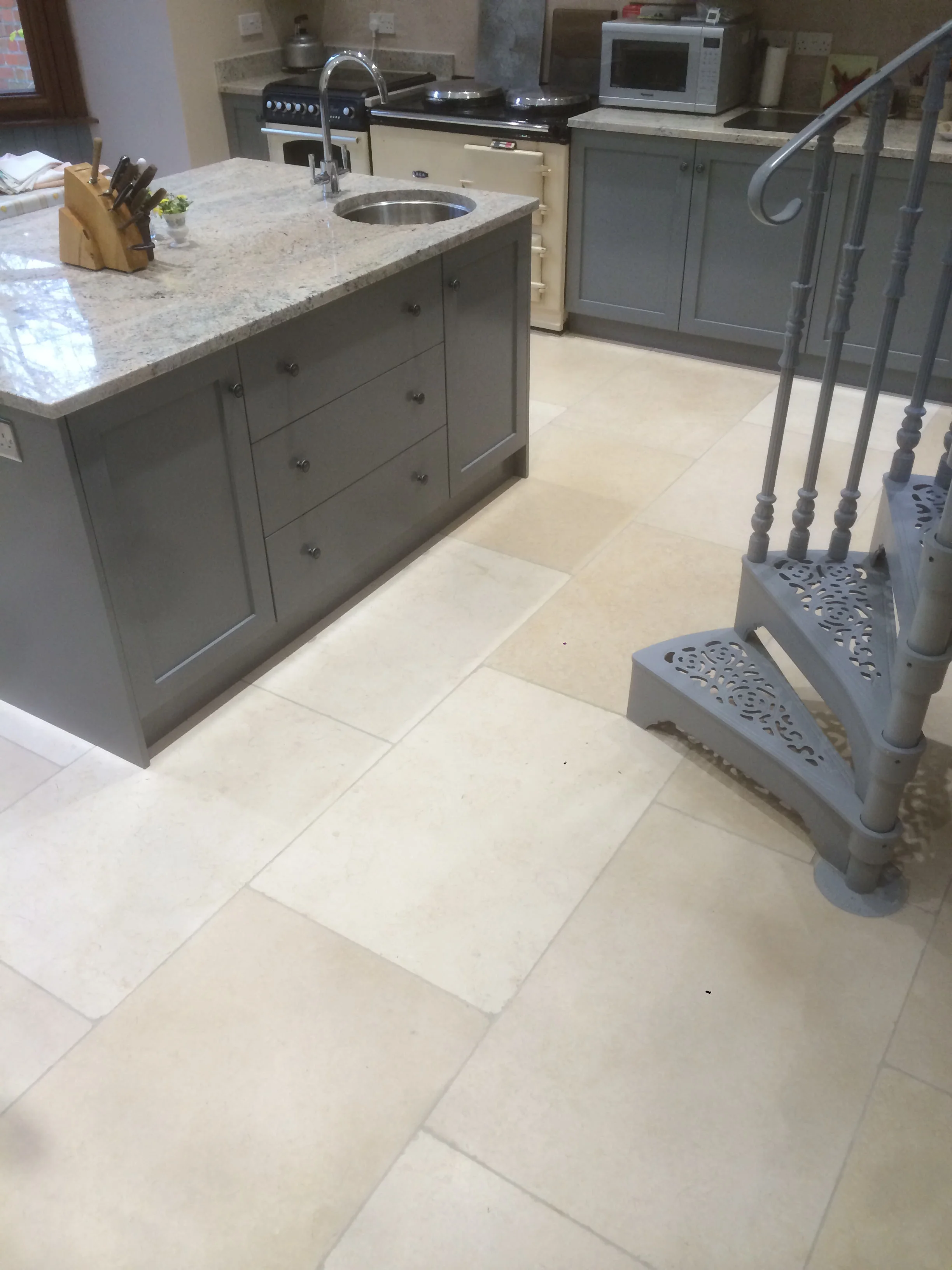 Old White Kitchen 1.jpg