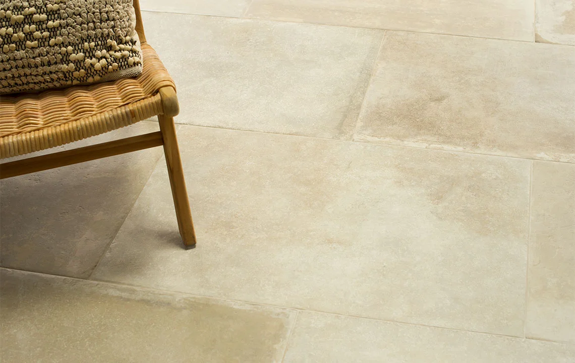 p_antiqued_bordeaux-avorio_tile_4.jpg