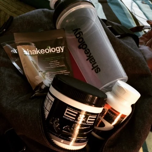 I HAD to bring my goodies along last Spring when I road tripped down to Kentucky to visit my good friend! That meant my Shakeology, Activit, and my new coffee-substitute E & E!