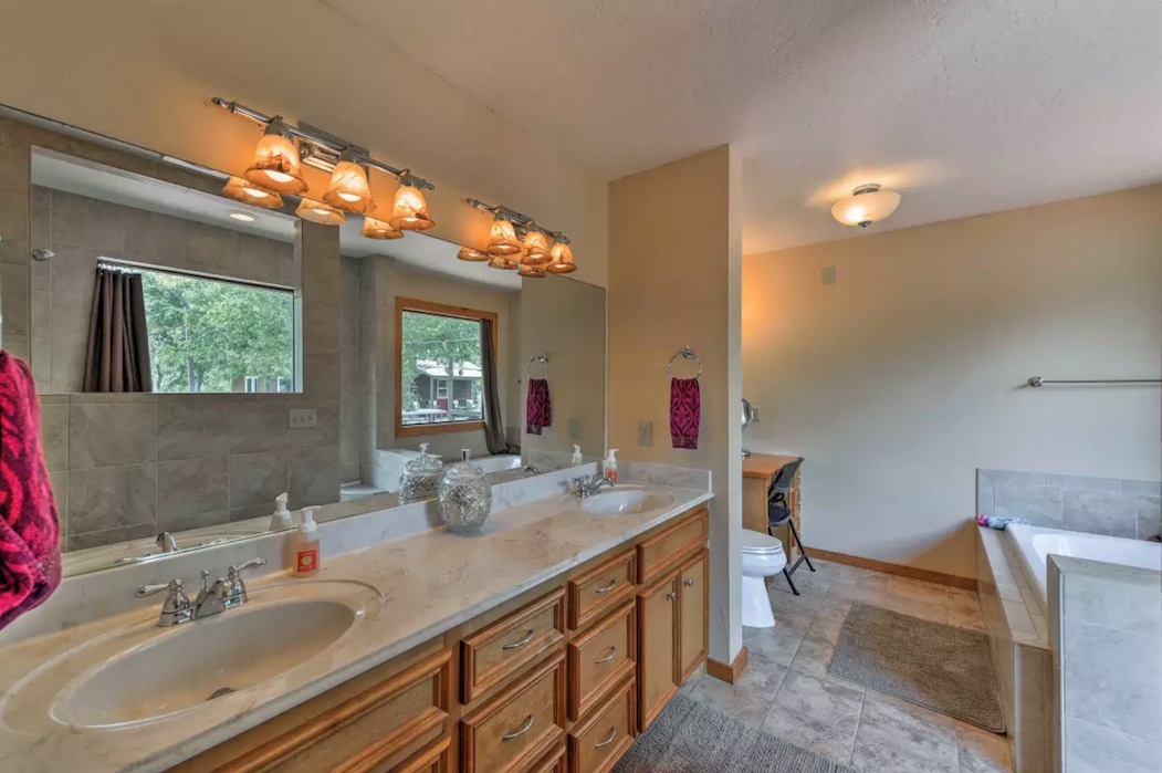 Soma House Downstairs Master Bathroom Ensuite copy.jpeg