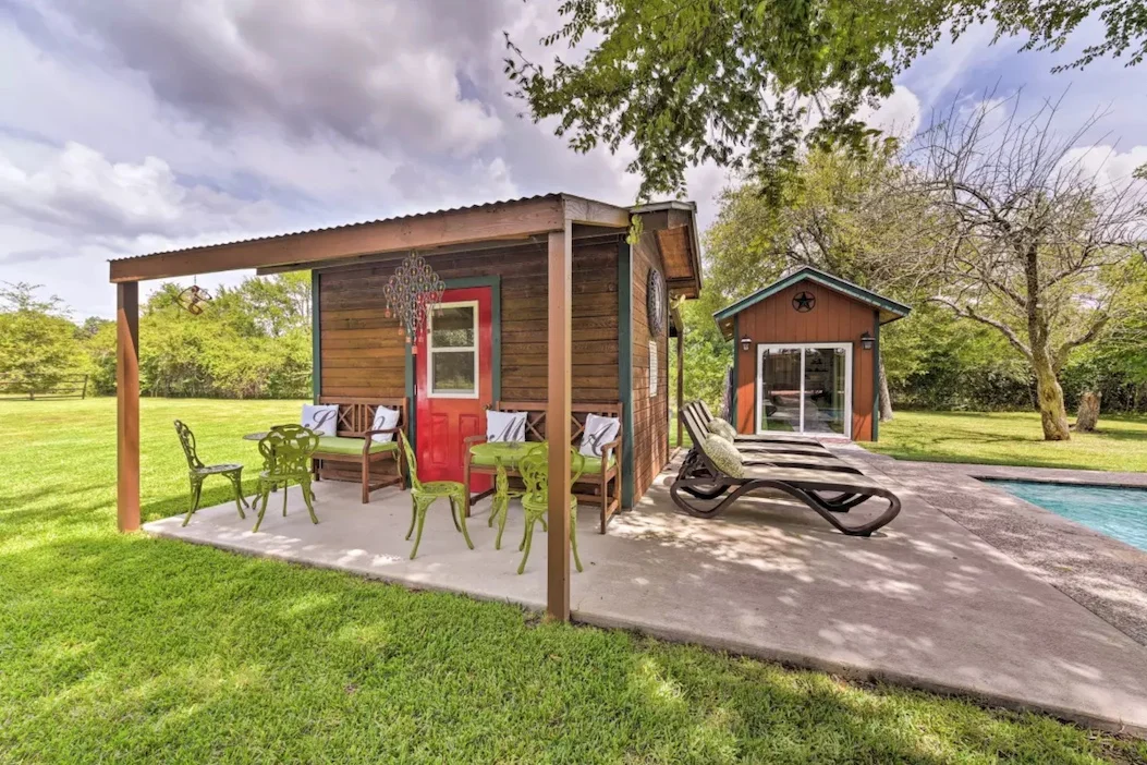 Soma b Sauna House Outside copy.jpg