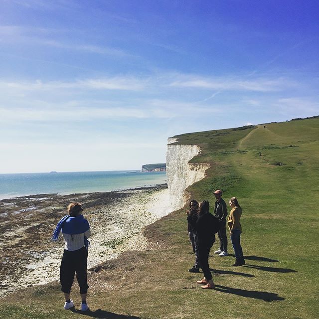 Cutting (cliff) edge contemporary dance. The collective during a day of reflections and aspirations in the beautiful English countryside with the wonderful @nikkijtommo 
#skysthelimit #seasideheights #oopsfestival #brightonandhove #coastal #coastalst