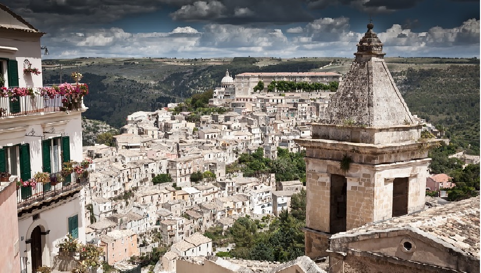 vMain and Thumbnail Sicily and the Baroque 1.jpg